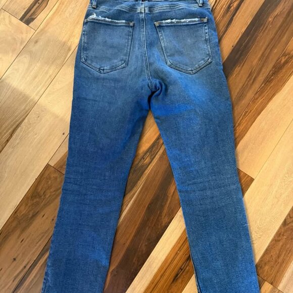 Good American Step Fray Jeans Size 4 - Picture 3 of 3